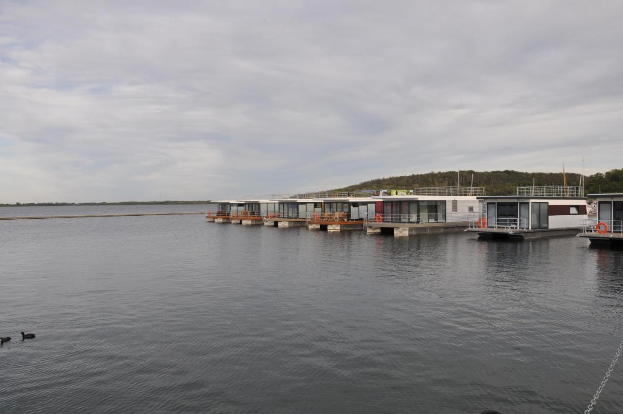 Hausboote Marina Braunsbedra Villa Exterior foto